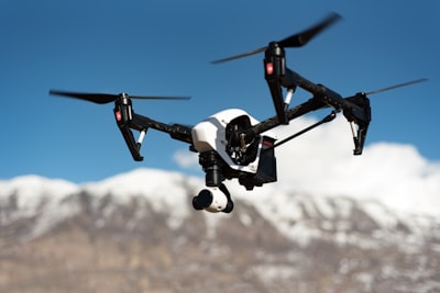 Acelera el entrenamiento de drones con simulación diferenciable