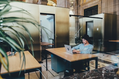 Costos adicionales en el desarrollo de la presencia digital corporativa