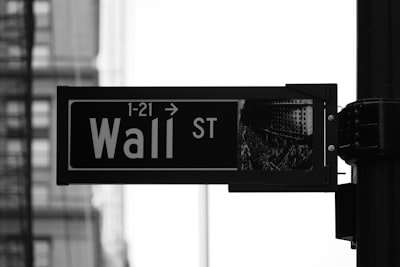 Construyendo un sistema IA para QuantTrade: La fusión de Wall Street y el Aprendizaje Automático