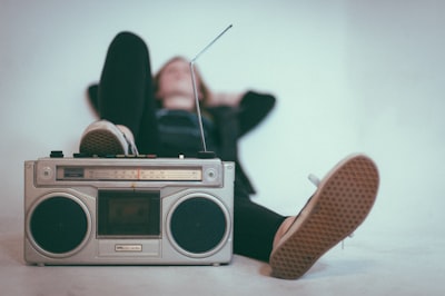 NTS y Atonemo lanzan un reproductor para tu equipo estéreo