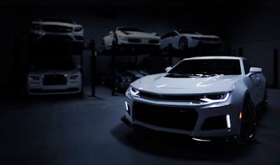 Automatización inteligente de pruebas de software automotriz