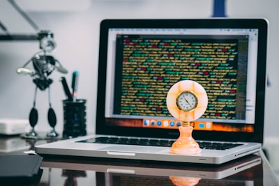 Tiempo de implementación del software de análisis de voz