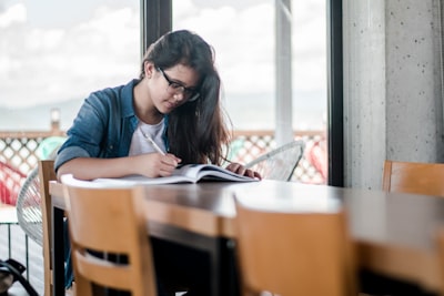 Redacción de informes: ayuda experta para estudiantes