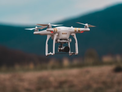 Cómo las GNN mejoran la detección de intrusiones y respuesta de drones