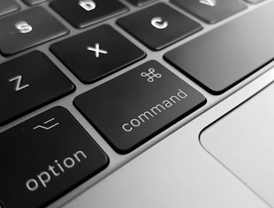Principales empresas de software personalizado para controlar costos operativos en Granada