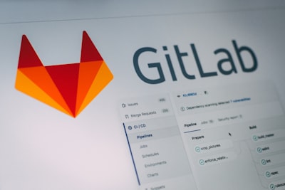 Enseñando desarrollo de software fácil con GitLab