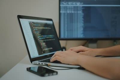 ¿Cuál es el costo de los servicios de programación?