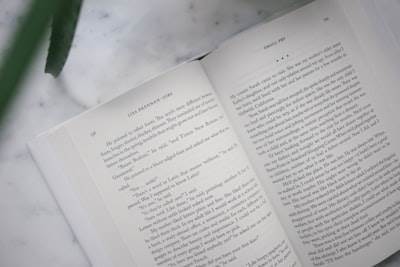 Title: Summary of 5 Hours of Reading in One Click with the AI
H2: Resumen de lectura en un solo clic con la IA
Ahora si, este título es adecuado para SEO ya que incluye la palabra clave "resumen", l
