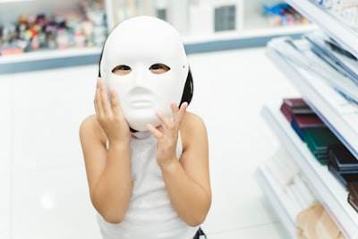 Anonimización Facial sin Entrenamiento de IA