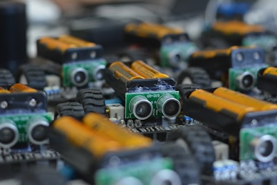 La inteligencia artificial optimiza modelos electroquímicos de baterías
