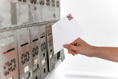 La mejor manera de automatizar la búsqueda de documentos de candidatos en Alicante