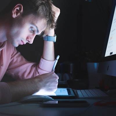 Cómo Mangools optimiza el 40% del tiempo de desarrollo de los ingenieros de software