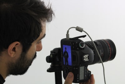 Reducción de hardware en seguimiento ocular