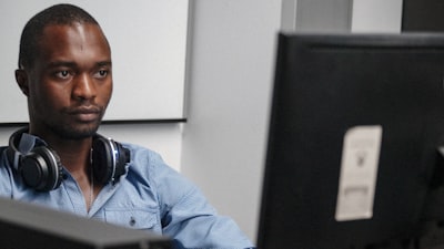 Cómo la tecnología de IA mejora los casos de uso de empleados