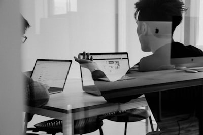 Incorporar feedback de usuarios en la consultoría no-code