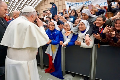 El Papa León XIV advierte sobre la amenaza de la inteligencia artificial.