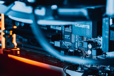 Aislamiento de fases en GPU sin duplicación de modelos