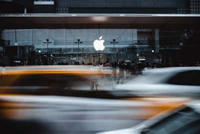 Actualizaciones de seguridad corrigen fallos en WebKit, kernel y más
