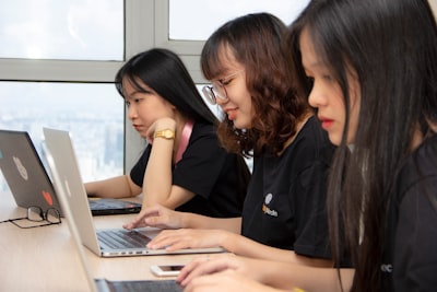 Mejores 3 empresas de automatización de tutorías en línea en Bilbao