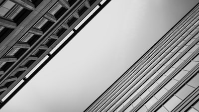 ¿Permite integraciones de terceros la aplicación de escritorio empresarial?