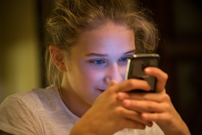 Prohibición de redes sociales para menores de 16 años