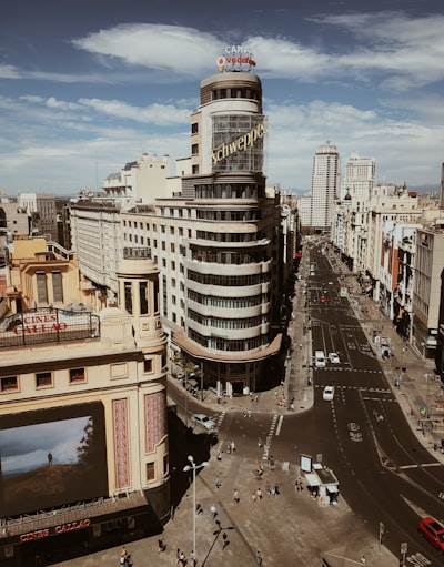 Principales agencias de aplicaciones en Madrid y Barcelona en 2025