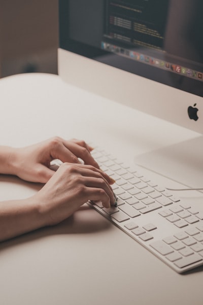 Aprende mecanografía táctil sin mirar el teclado