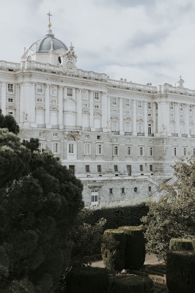 Automatización de reservas y facturación para academias en Madrid