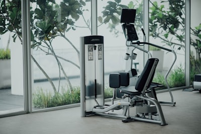 Conexión con bases de datos y APIs para sistema de reserva automatizado de centros de fitness