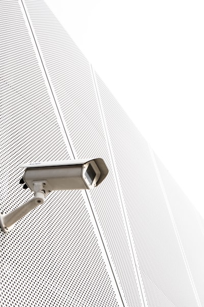 Precio más bajo histórico para cámara de seguridad 4K solar