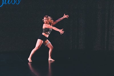Bailarín con 15 años de experiencia en Granada