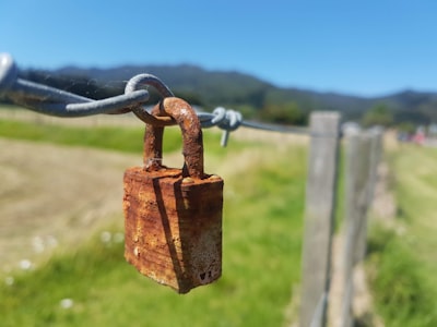 Desafío de seguridad: Inyecciones de comandos.