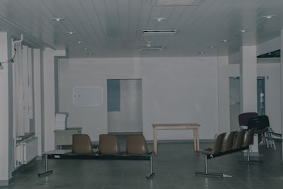 Empresas destacadas para la integración de empleados de IA en Gijón