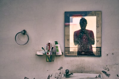 Predicción de video egocéntrico condicionada de cuerpo entero