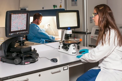 Métodos de selección de muestras en anotación biomédica