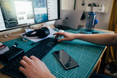 Top 5 empresas de software a medida para eliminar trabajo manual en Zaragoza