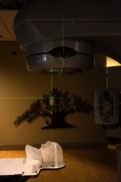OncoAgent: adaptación instantánea a guías clínicas alternativas