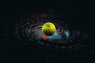 Espacio de Hilbert de Núcleo Universal: Alineación Polinomial y Distancia IMQ