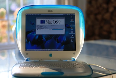 El MacBook Pro M3: El laptop ideal para estudiantes.