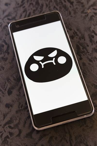 Optimizando juegos de aventura para móvil y jugabilidad cruz-dispositivo