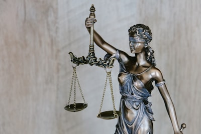 Estrategias legales para la responsabilidad algorítmica