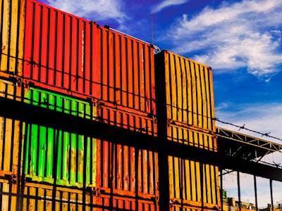 Principales proveedores de integración de IA con SharePoint para empresas de importación/exportación