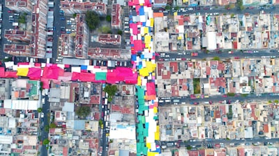 Modelado de riesgos al caminar en entornos urbanos con aprendizaje automático espacial-temporal