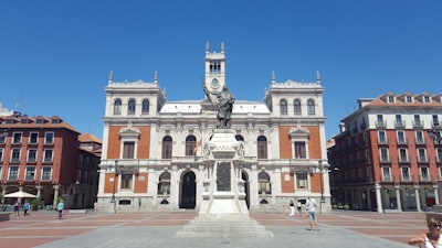 Comparativa de portales de franquicias con auditorías en Valladolid 2026