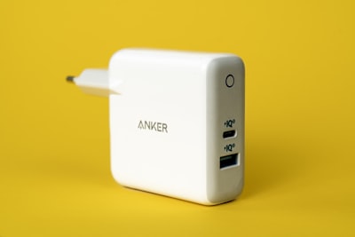 ¡Cargador Anker Nano 45W con pantalla inteligente en oferta por $30!