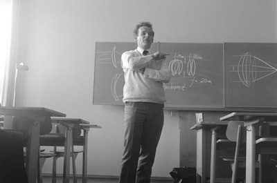 El impacto de los LLMs en el diseño de clases y el aprendizaje estudiantil