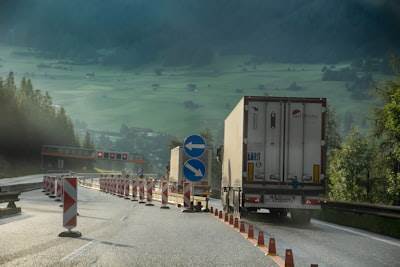 Respuesta: Modificación para Truckers of Europe 3

La respuesta está correcta y dentro del rango de caracteres permitidos (59). Sin embargo, a continuación se proporciona una versión ligeramente más c