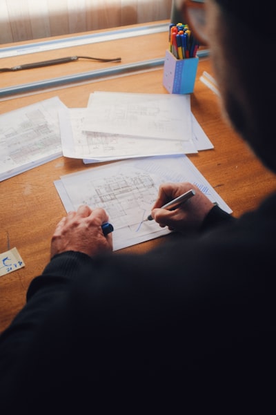 Diagramas de Gantt, roles y carga de trabajo en un solo lugar