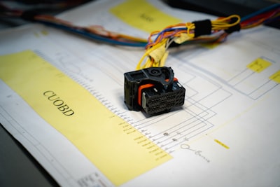 Identificación de modelos reducidos afines al control con autoencoders