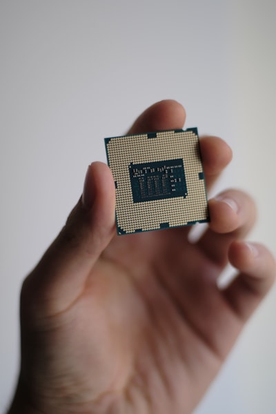 Intel enfrenta una escasez de chips en un mal momento